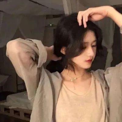 府上娶了个锦鲤新娘